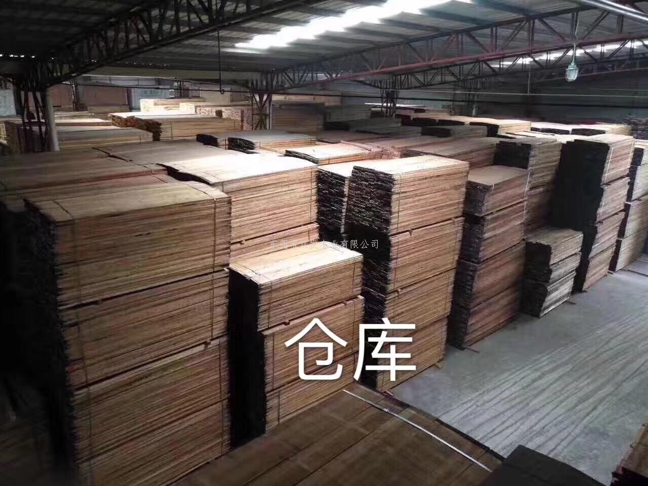 5.1雙發(fā)優(yōu)惠大酬賓活動，趕緊來參加，有買有送，多買多送！